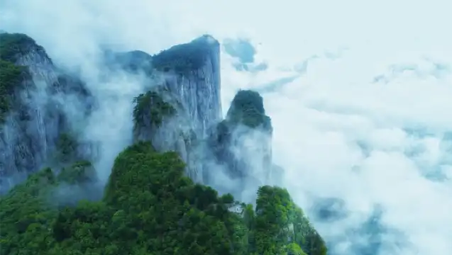 『旅行團』恩施大峽谷+七星寨+雲龍地縫一炷香一日遊純玩含接送