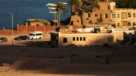 Lembah Berwarna & Gua Biru & Perjalanan Dahab