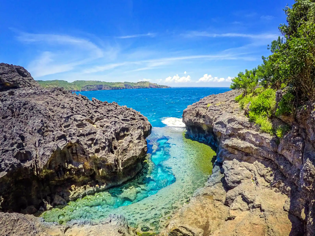Excursión privada a la isla oeste de NUSA PENIDA con almuerzo en el club de playa