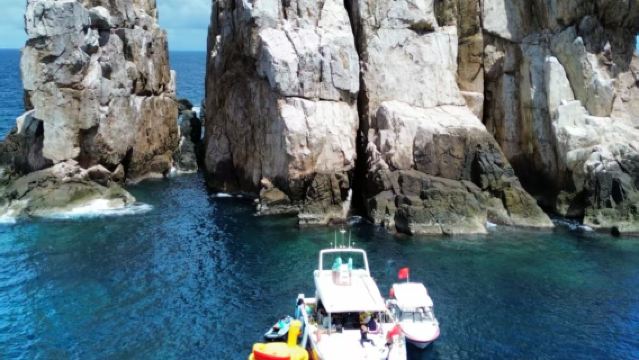 Экскурсия на скоростной катер/моторная лодка Lingshui Shuangfanshi: насладитесь сноркелингом и глубоким дайвингом в морских глубинах