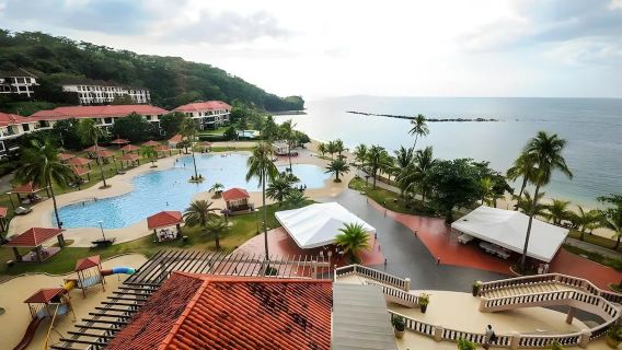 Manila departure: Canyon Cove Resort 1-day tour|round-trip transfer