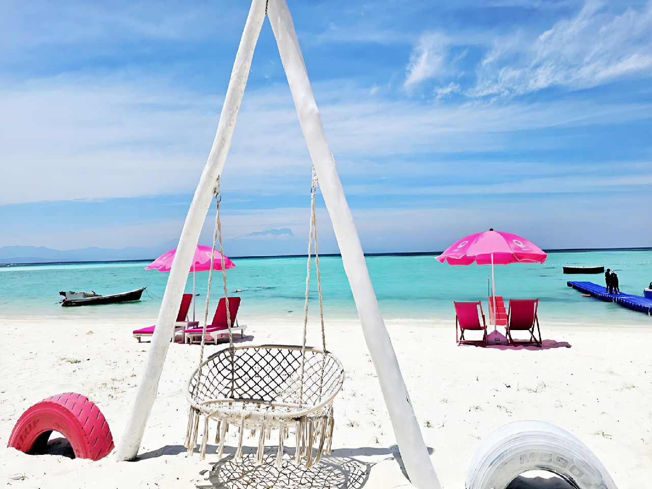 Sabah Lovely MANTANANI Island Snorkeling Activities