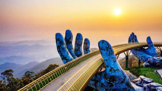 Privattour zu den Bana Hügeln und der Goldenen Brücke mit chinesischem oder englischem Reiseleiter