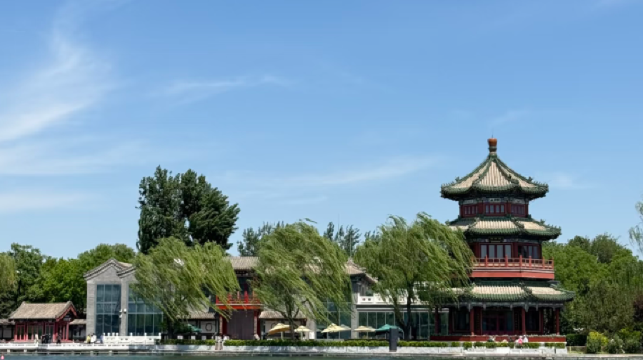 北京什剎海黃包車深度體驗-胡同穿梭記【15分鐘速覽/30分鐘打卡拍照+打卡銀錠橋/恭王府+每車可乘2大1小】