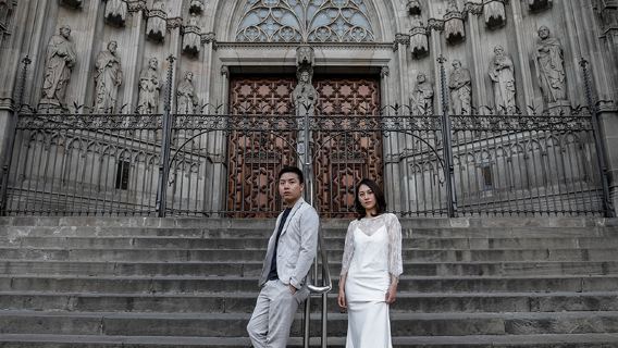 Barcelona travel photography in Spain[Barcelona Spain wedding photography travel photographer photo shoot travel photography portrait photography]