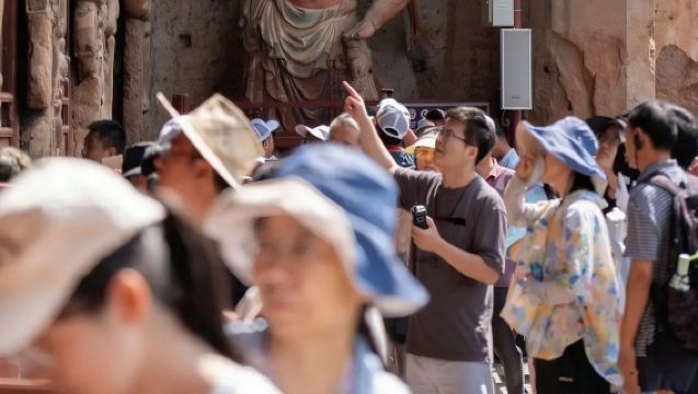 行者聽×麥積山石窟【獨立講述人+1小時登窟導覽·配耳機】