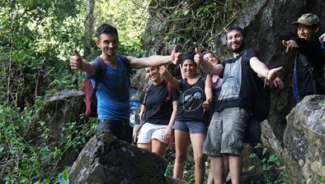 Laos · Luang Prabang | Tham Nam-huleudforskning (delt tur)