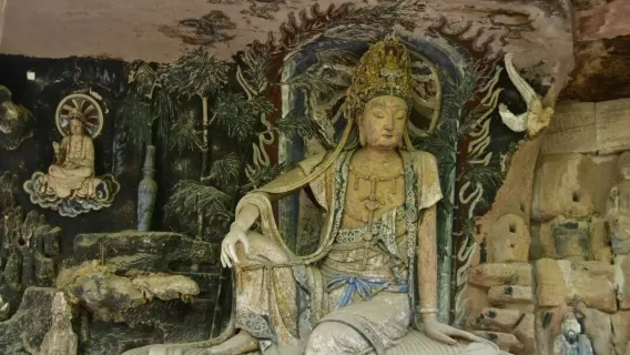 Tour di un giorno alle sculture rupestri di Anyue (biglietto d'ingresso non incluso)