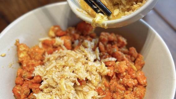 Σανγκάη Li Bai Crab · Νουντλς με κρόκο καβουριού (Βιώστε τη γιορτή της φρεσκάδας των καβουριών + φωτογραφική στιγμή με φαγητό εθνικού στυλ στο Bund)