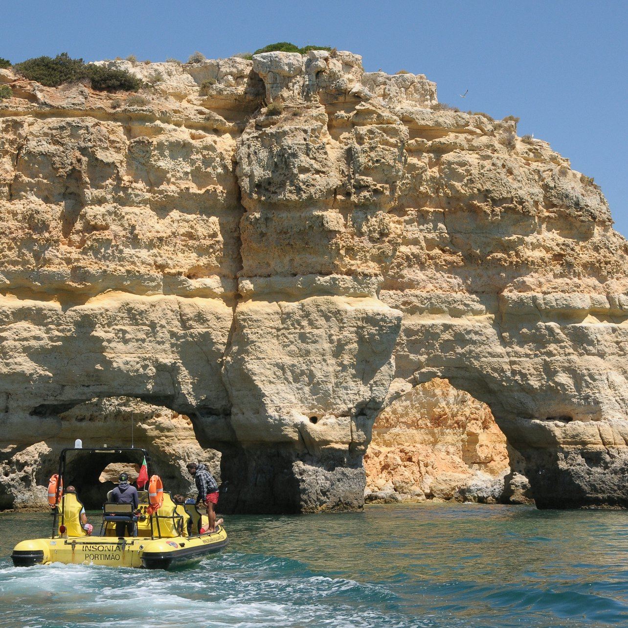 Benagil & Dolphin Watching: Insónia (Semi-Rigid) Cruise Tour from Albufeira