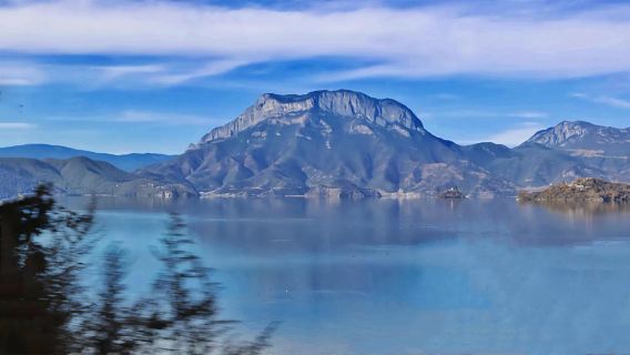 麗江沽湖一日遊【摩梭風情+豬槽船+360°環湖】
