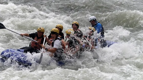 Tour đi bè trên sông Kiulu trong ngày kèm dịch vụ chụp ảnh!