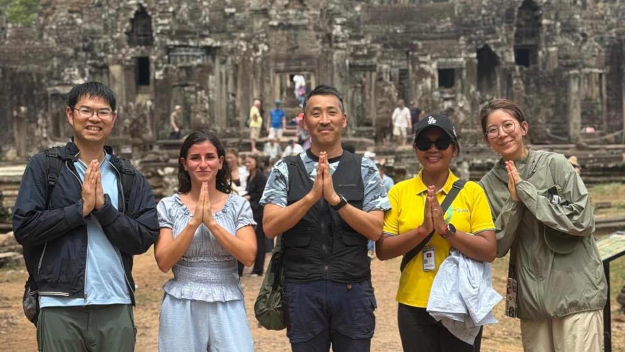 Angkor wat ticket & guided tour or transportation