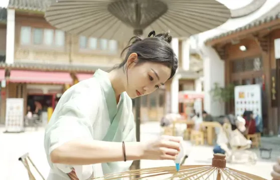 【福州親子非遺體驗· 一傘傾城 · 手作時光】手繪非遺油紙傘或製作非遺油紙傘