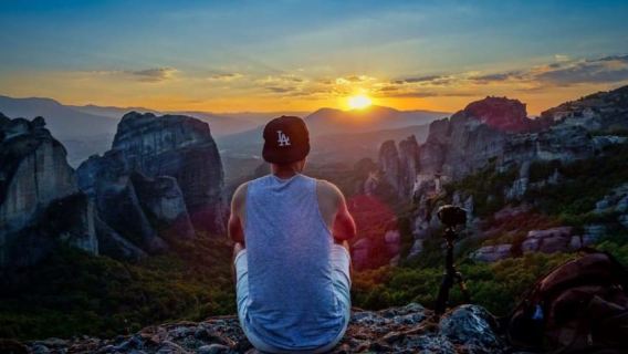 Athens: Guided Tour to Meteora Monasteries & Hermit Caves