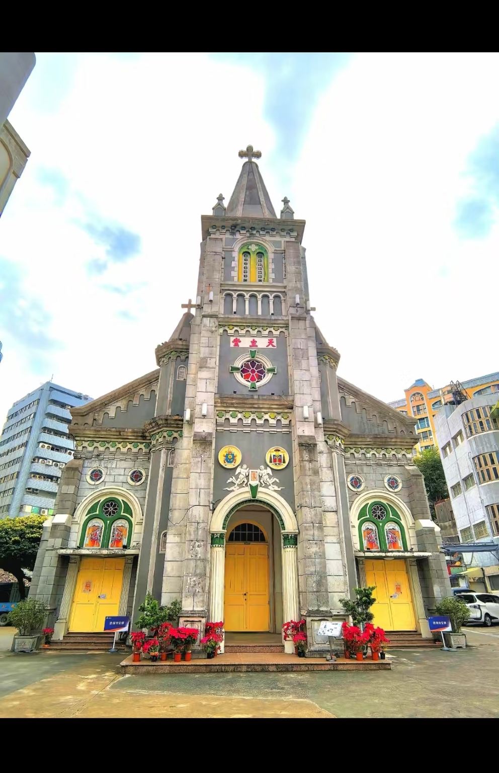 Taiwán Traslados punto a punto en Kaohsiung desde/hacia aeropuerto, hotel o estación de tren + servicio de coche privado con conductor/itinerarios personalizados