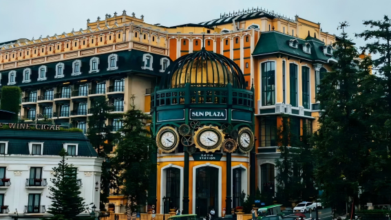 越南沙巴SaPa拼團一日遊【石頭教堂+沙巴湖+尚廟+母寺】