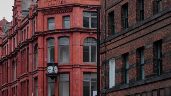 英國曼徹斯特皮卡迪利火車站-阿蘭圖靈公園-北角社區一日遊