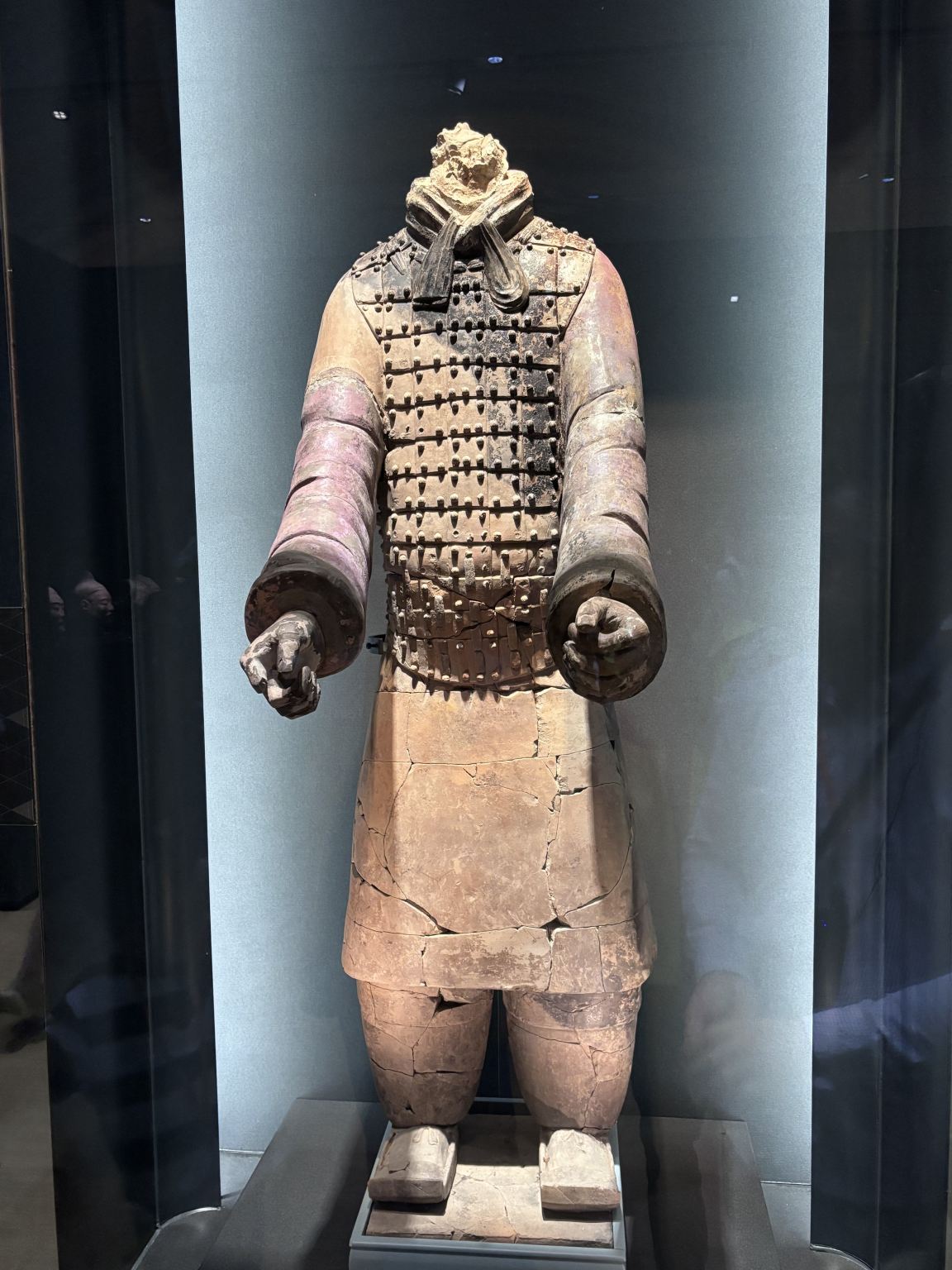 西安 秦始皇兵馬俑博物館+秦始皇帝陵博物院・麗山園+陶俑制作ワンデーツアー 7人乗り 中国語/英語/韓国語/日本語ガイド