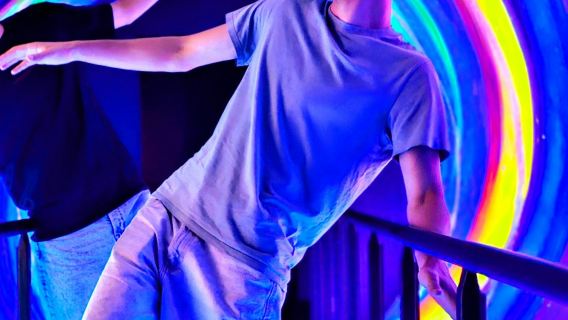 House of Attractions: labirynt szklany, przejażdżka kinem 7D oraz wstęp do tunelu wirowego