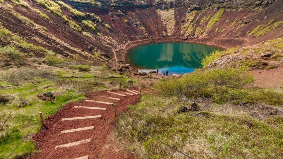 雷克雅未克：冰川瀑布 維克 黑沙灘 鑽石冰沙灘1日遊【中文團】