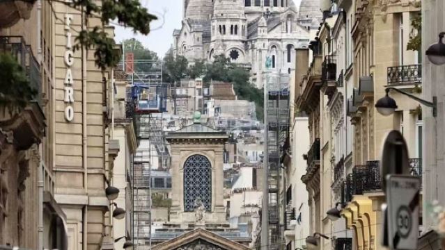 法國聖心大教堂+蒙馬特高地+歌劇院+老佛爺百貨I文藝風情一日包車