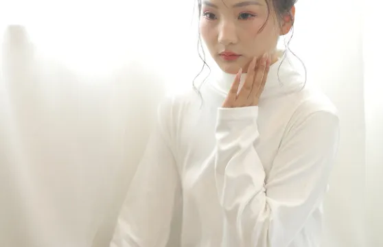 西吉旅拍【西吉錢幣博物館/西吉震湖/攝影師跟拍約拍婚紗/抓拍紀實】