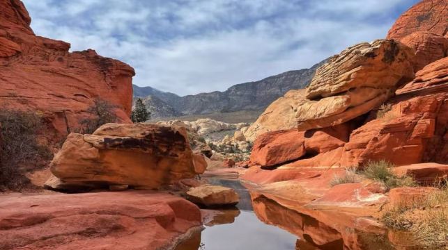 美國鳳凰城來回塞多納地鐵洞+教堂+日落觀景點【免費定制包車】