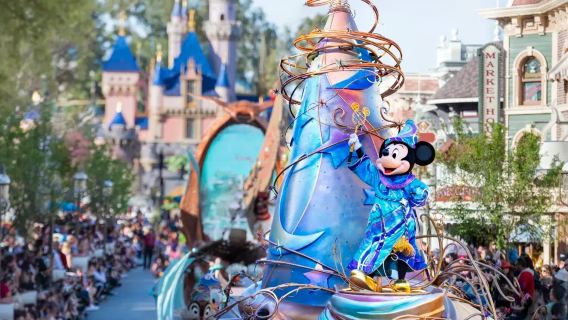  Los Angeles lawatan sehari Disneyland California + Akuarium Pasifik sewaan peribadi [Tidak termasuk tiket masuk]
