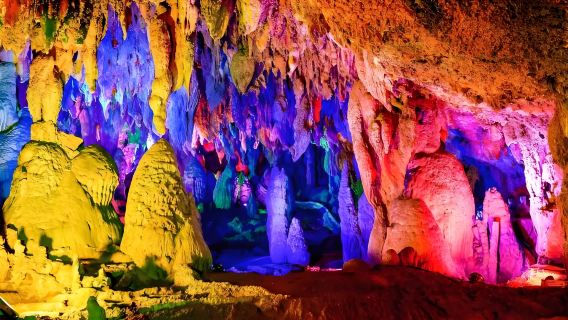 [Private Charter Tour] One-Day Tour from Kunming to Shilin and Jiuxiang Scenic Area - Experience Diverse Geological Landscapes