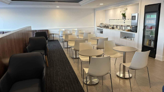 ABD San Francisco Uluslararası Havalimanı VIP Salon Hizmeti 3 Saat Kalış & İçecek