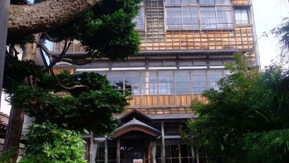 Akita: Masuda Walking Tour with Visits to 3 Mansions