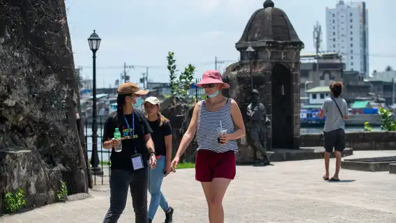 Manila City Tour: Walk, Eat & Explore