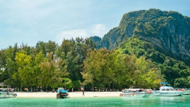 4 เกาะกระบี: ทัวร์ล่องเรือหางยาวพร้อมไกด์จากอ่าวนาง + อาหารกลางวัน