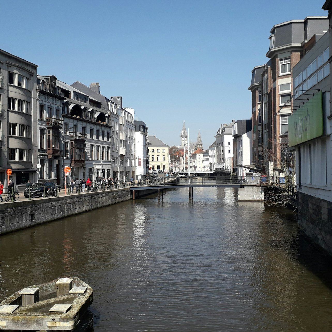 Ghent: City Tour and Beer Tasting + Canal Cruise