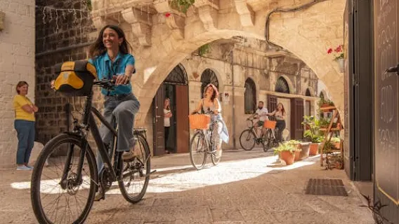 Bari bike tour