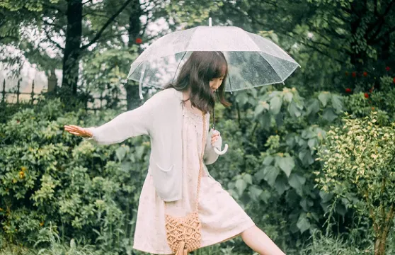 日本沖繩Trip Moments【多語言翻譯攝影師一對一跟拍婚拍街拍抓拍航拍商業活動攝影攝像】