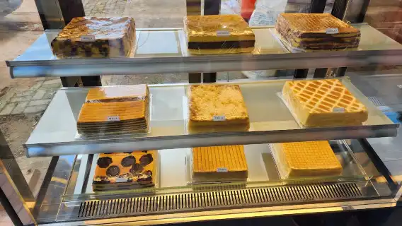 Savor & Shop: Private Batam City Tour with Local Eats from Singapore