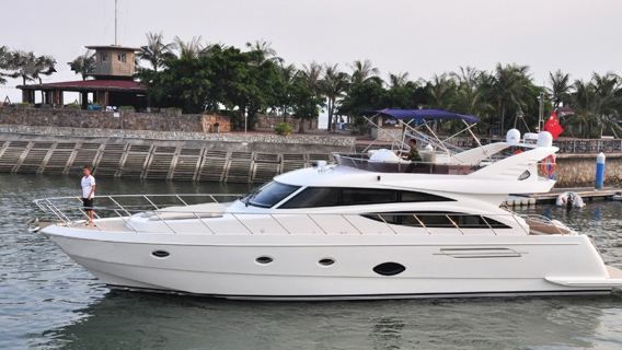 【深圳遊艇出海】深圳大梅沙68英尺豪華遊艇包船出海+KTV