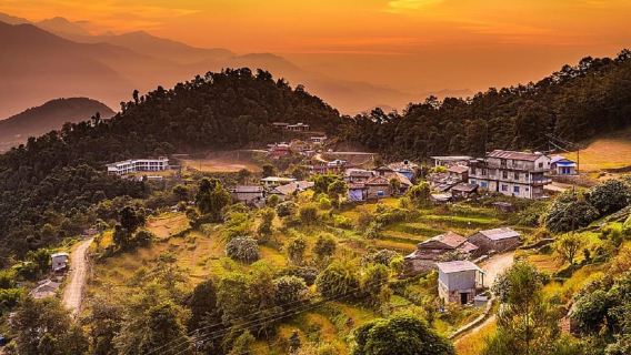 Un memorable tour de un día al amanecer en Nagarkot y una caminata a Dhulikhel