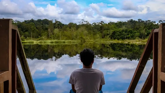 Excursion d'une journée complète [BRUNEI] KB : Lac Sky Mirror + Ville pétrolière de Seria (6H)