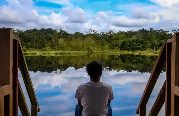 汶萊KB全日遊：天空之鏡湖＋詩里亞油城（6小時）