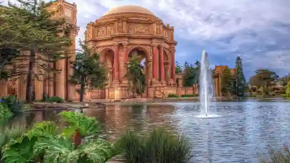舊金山一日遊：金門大橋+舊金山藝術宮+九曲花街+舊金山鐺鐺車