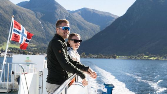 Bergen: Cruise to beautiful Rosendal by the Hardangerfjord