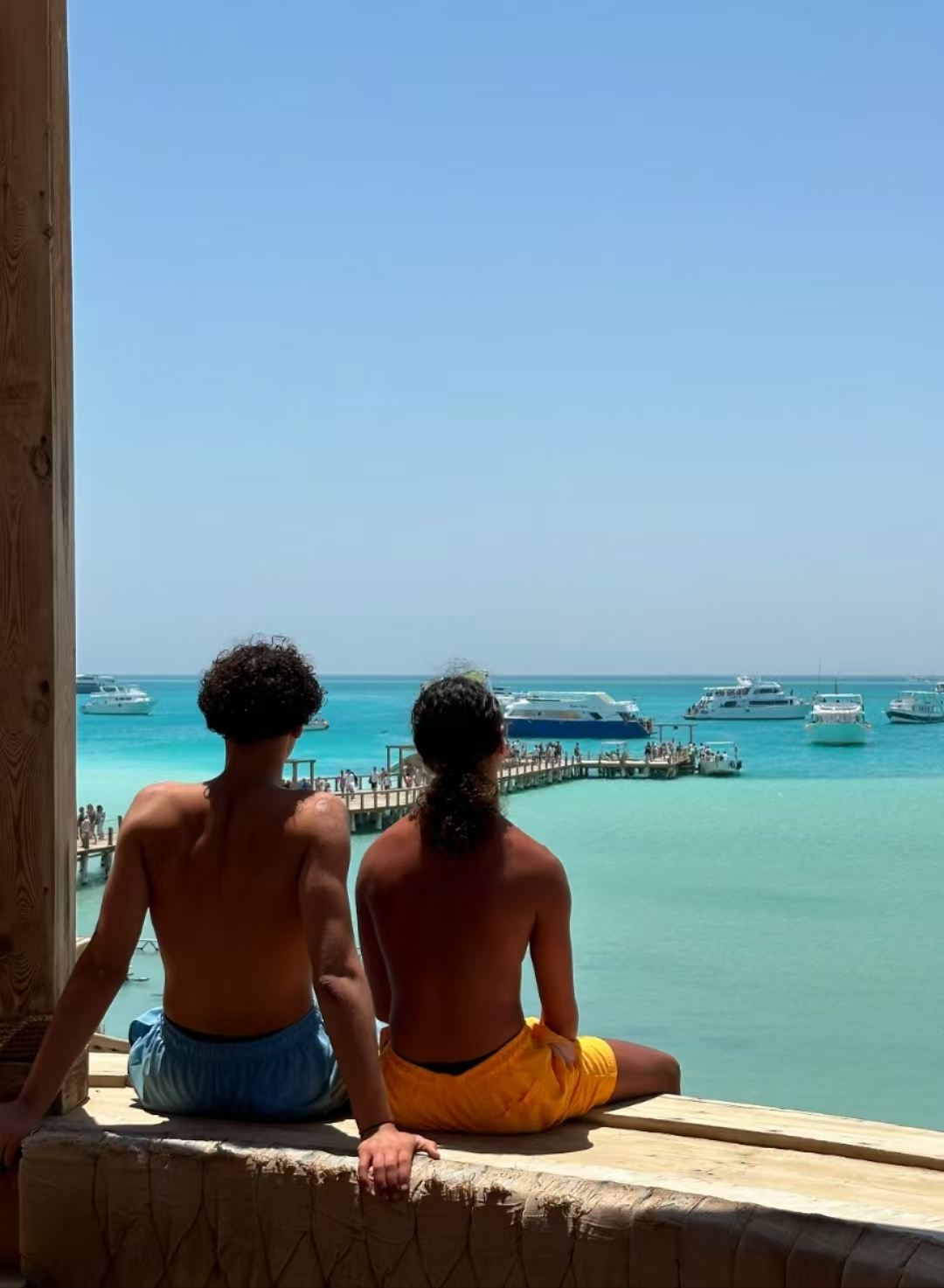 5-hour Red Sea diving and snorkeling experience in Hurghada, Egypt [Red Sea diving - Orange Island/dolphin chasing/Paradise Island snorkeling/scuba diving with hotel pickup + lunch + guide]