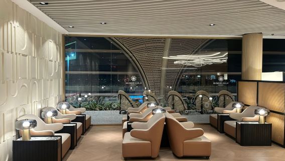 Salon Plaza Premium/First (départs internationaux) à l'aéroport international de Techo (KTI) au Cambodge