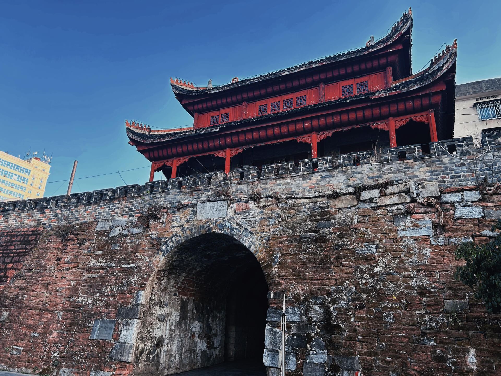 Shaoyang, Hunan 1-day tour to Ancient City Wall of Baoqing Mansion + North Pagoda + CAI's Former Residence + Yuqing Palace with English service available