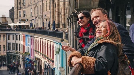 Edinburgh Private Tour with a Local - Highlights & Hidden Gems