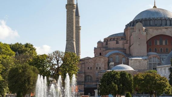 Blue Mosque & Hagia Sophia: Entry Ticket + Guided Tour