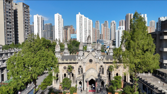 Recorrido Arquitectónico por Hankou: Joyas Coloniales y Callejones Ocultos